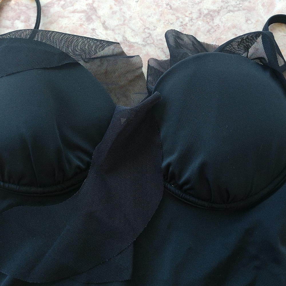 CHRISTMAS PRICE REDUCED  Lingerie-Like CleavageEnhancing MagicBra BLACK 1pc NWT